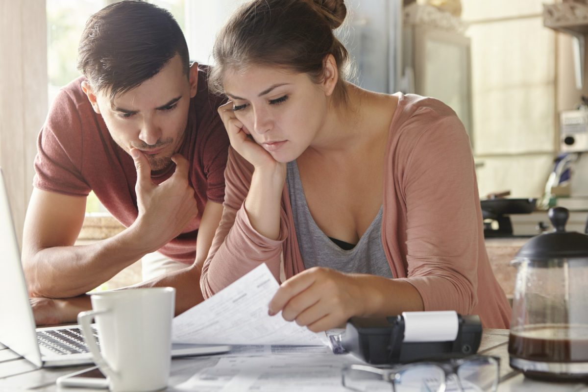 A couple looking for Payday Loans.