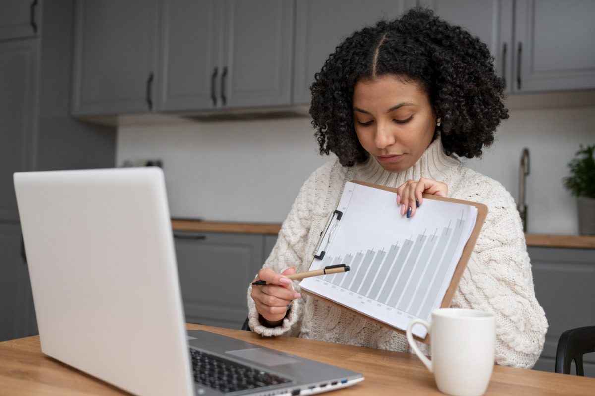 Woman checking her Credit utilization rate.