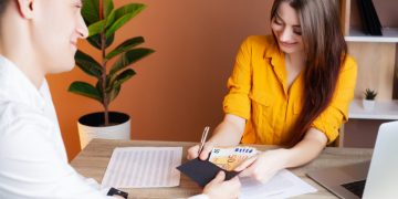 Woman discover how to open a Bank Account